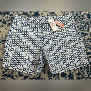 Vineyard Vines Printed Shorts – Size 6 – Blue & White – NWT